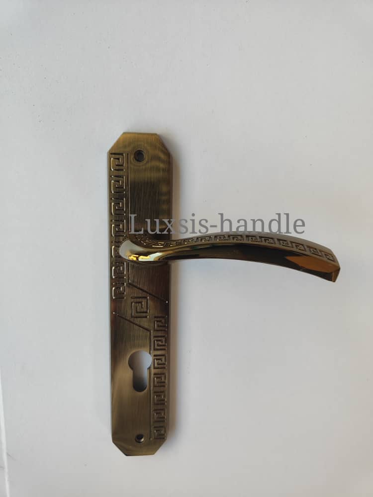 دستگیره یک تکه ورساچ با قفل و توپی