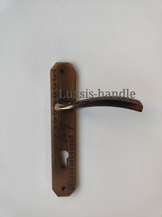 دستگیره یک تکه ورساچ با قفل و توپب