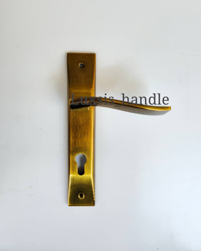 دستگیره یک تکه همراه با قفل و توپی